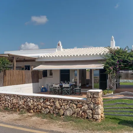 Casa de Férias Casita Con Encanto En Primera Línea De Mar Con Jardín 2 Hab Y 2 Baños Cap d'en Font