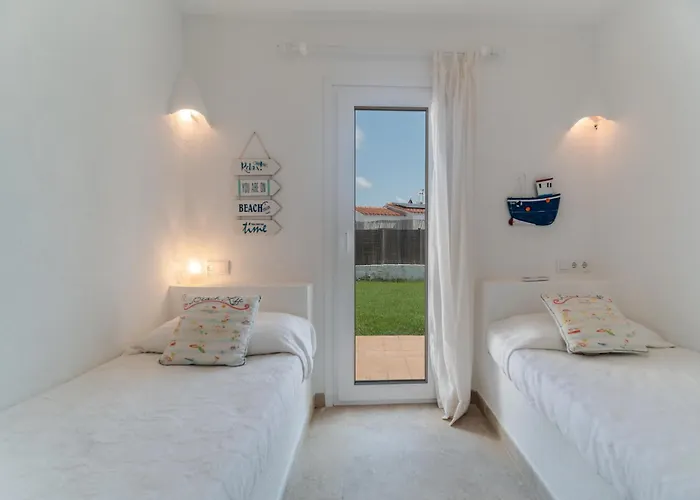 Casa de Férias Casita Con Encanto En Primera Línea De Mar Con Jardín 2 Hab Y 2 Baños *