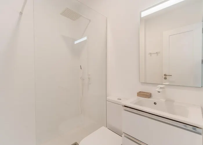 Casita Con Encanto En Primera Línea De Mar Con Jardín 2 Hab Y 2 Baños Casa de Férias